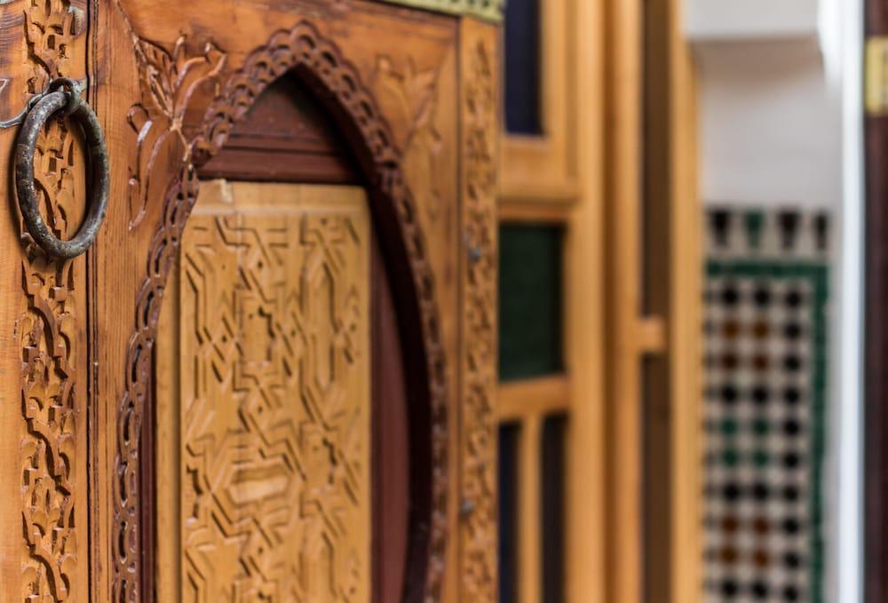 Riad Taryana Fes Luaran gambar
