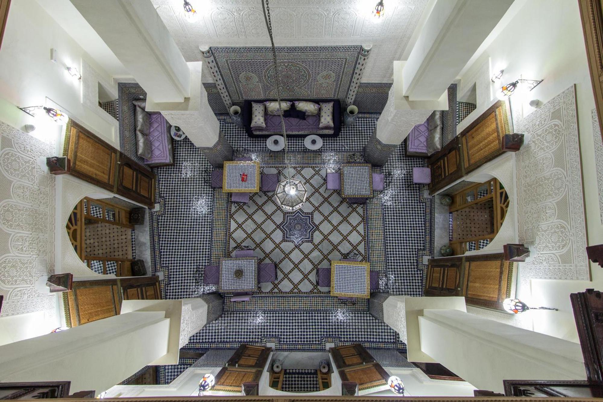Riad Taryana Fes Luaran gambar