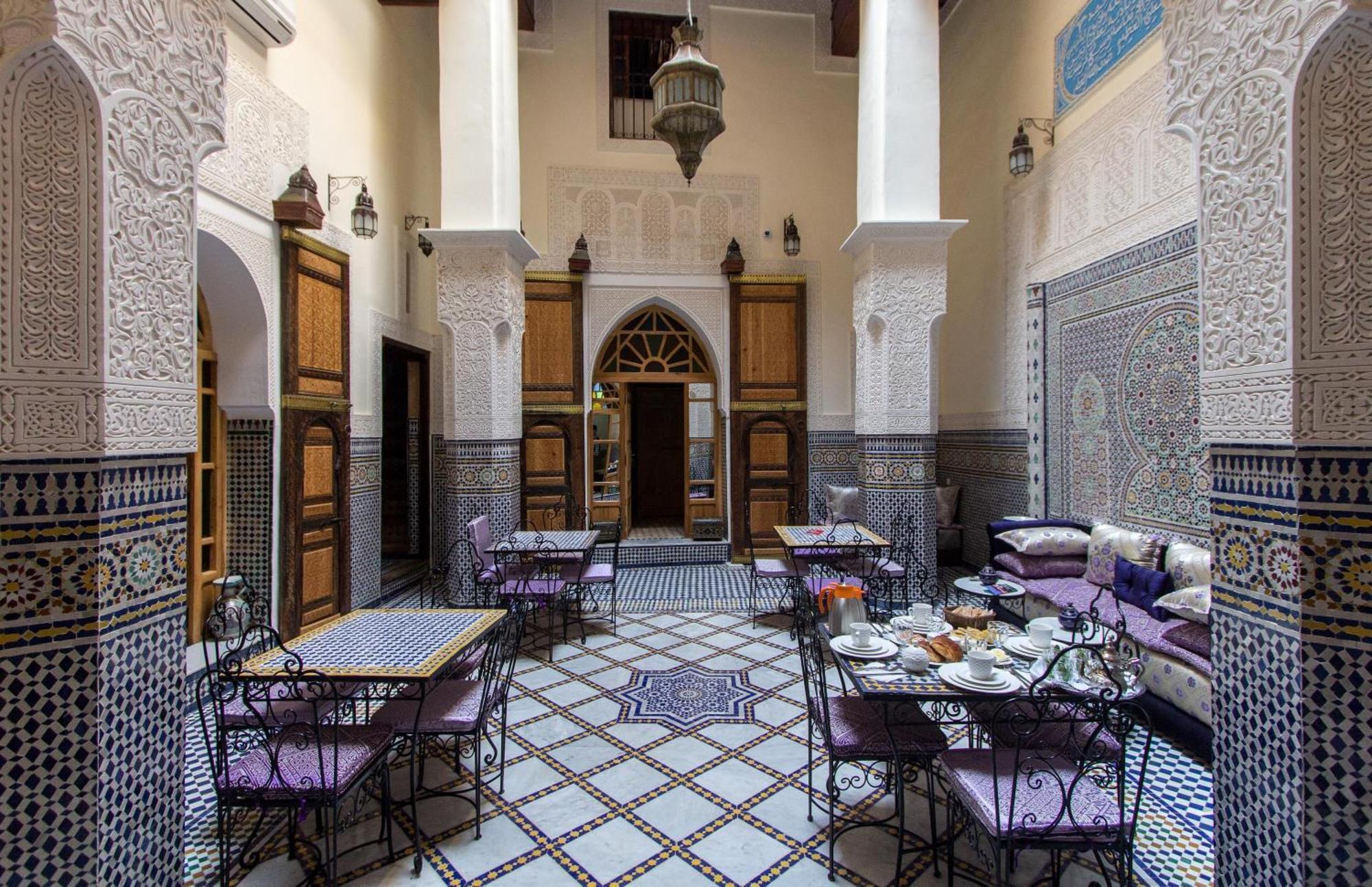 Riad Taryana Fes Luaran gambar