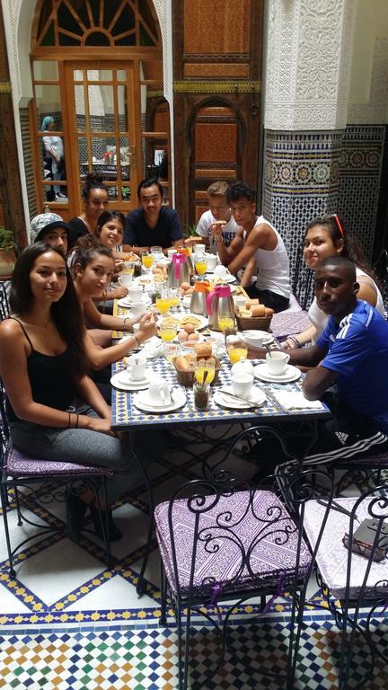 Riad Taryana Fes Luaran gambar