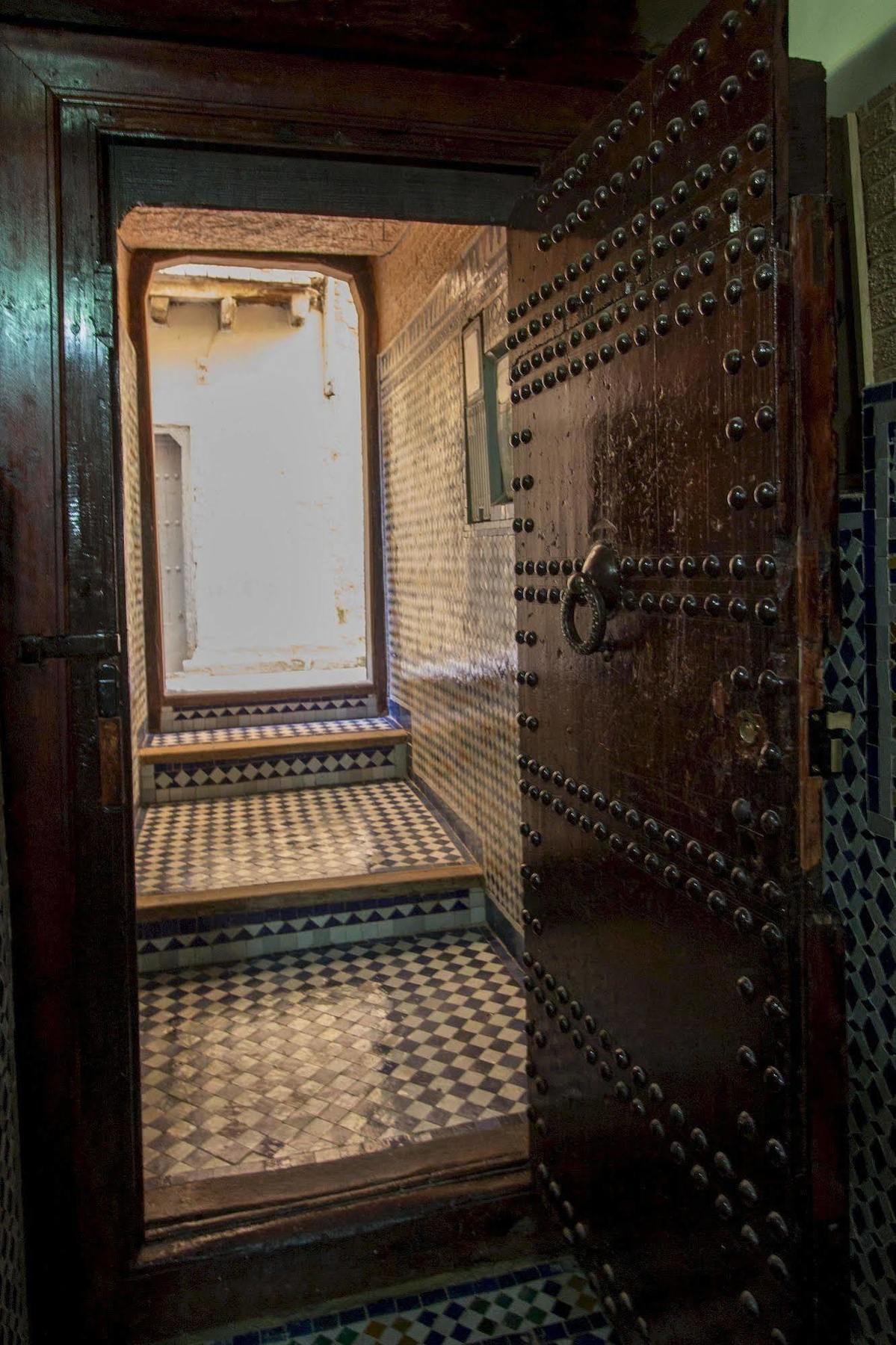 Riad Taryana Fes Luaran gambar