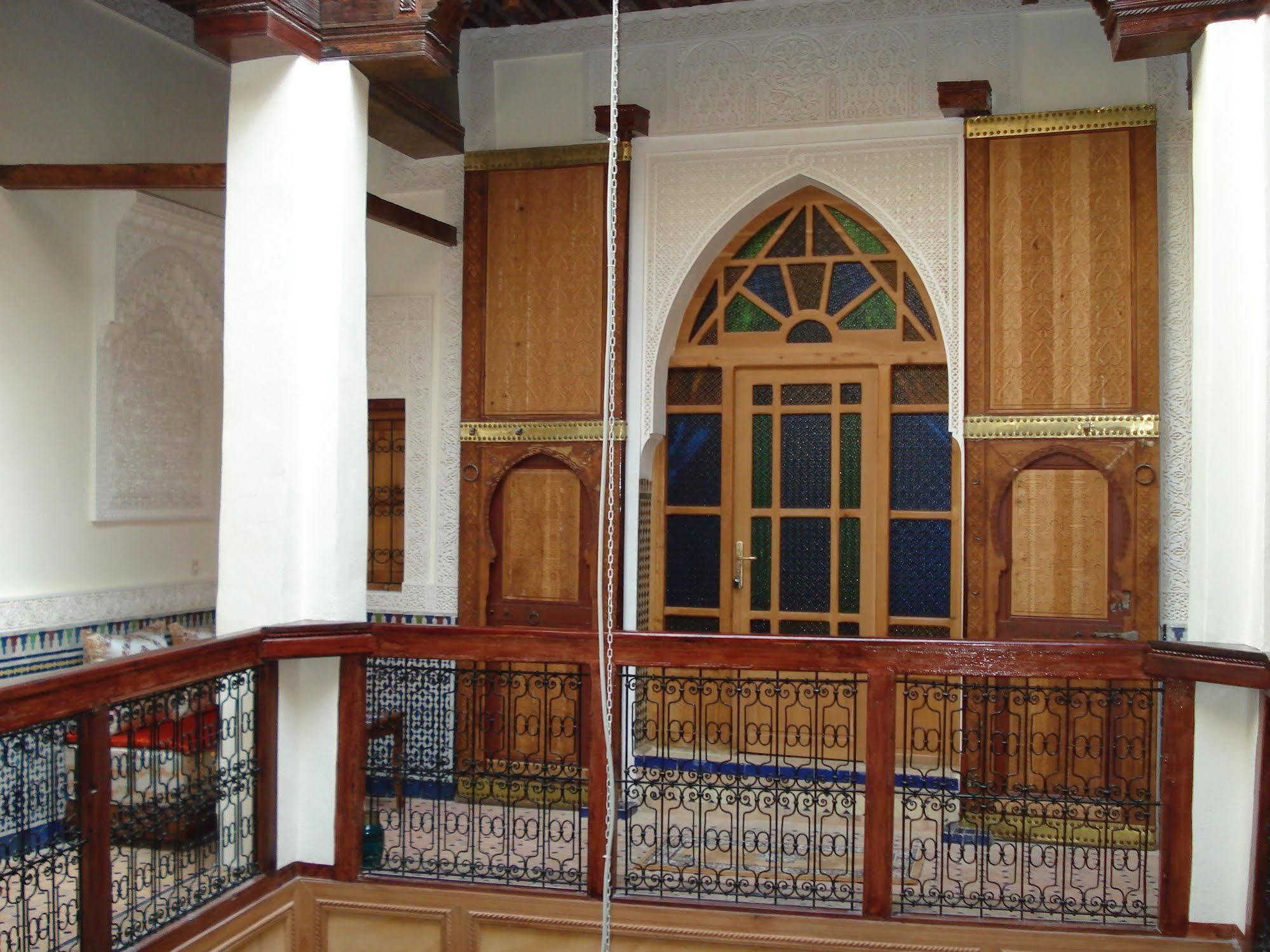 Riad Taryana Fes Luaran gambar