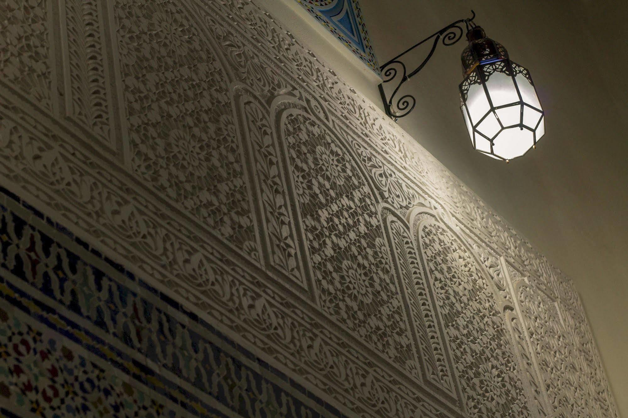Riad Taryana Fes Luaran gambar